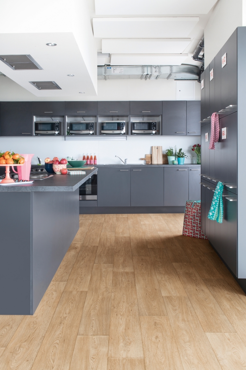 Линолеум IVC Velvet Chestnut Oak / Hobbs W30 (4м) 